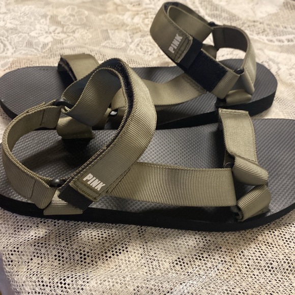 Victoria Secret Pink strap scandal.Size large 9/10 - Picture 4 of 5